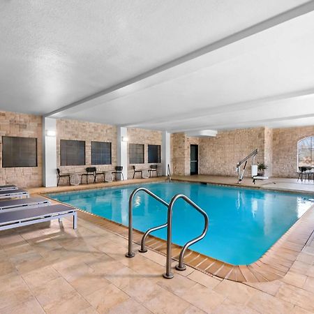 Spark By Hilton San Antonio Near Seaworld Экстерьер фото