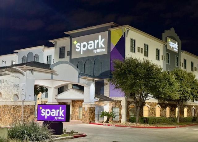 Spark By Hilton San Antonio Near Seaworld Экстерьер фото